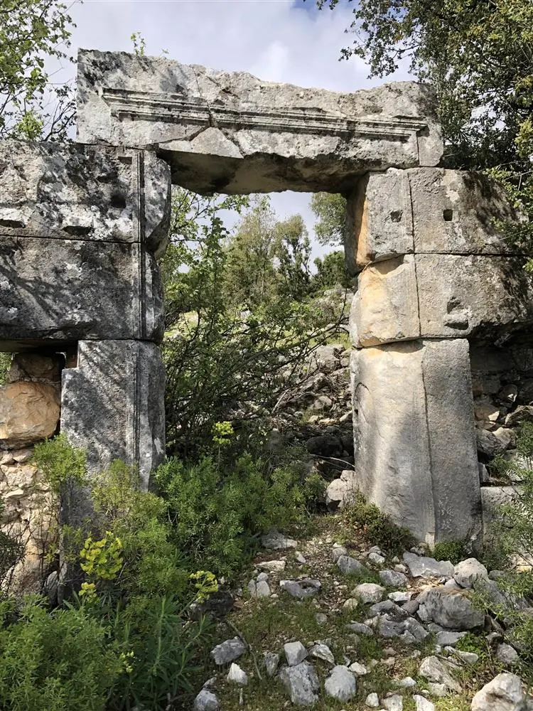 Arneai Antik Kenti