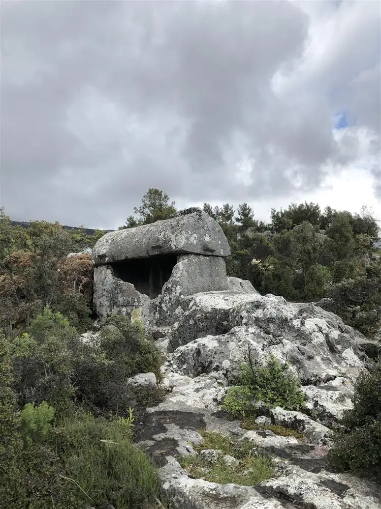Arneai Antik Kenti
