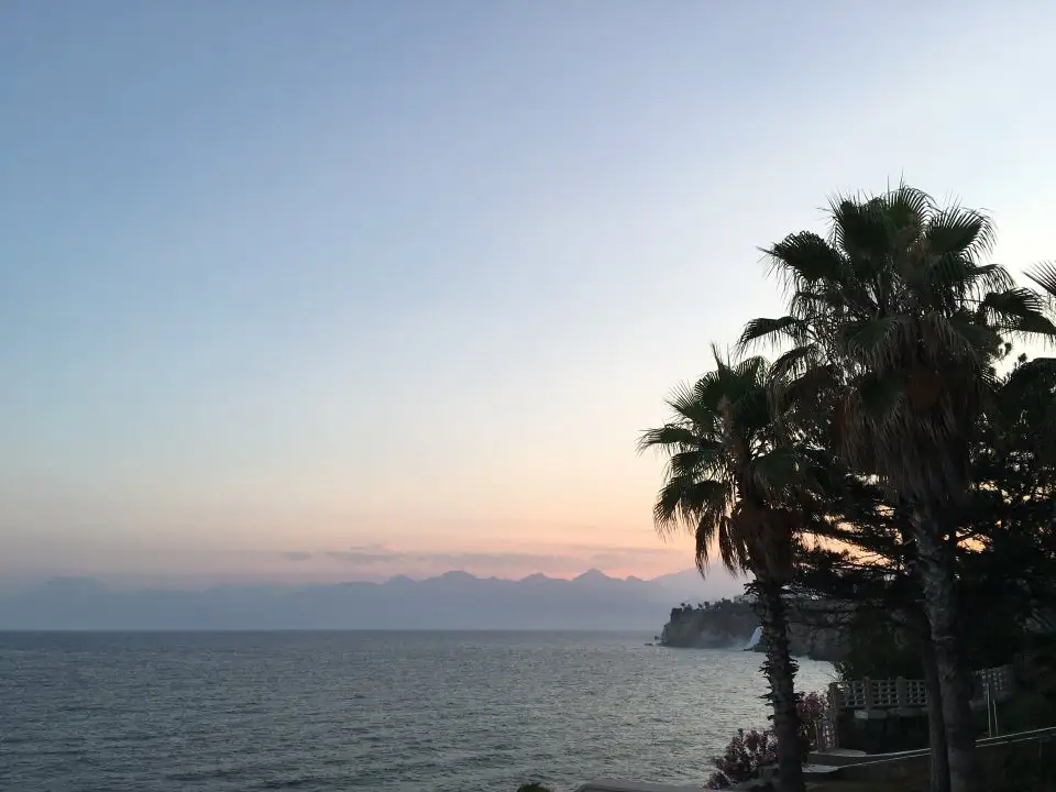 Karpuzkaldıran Sahili