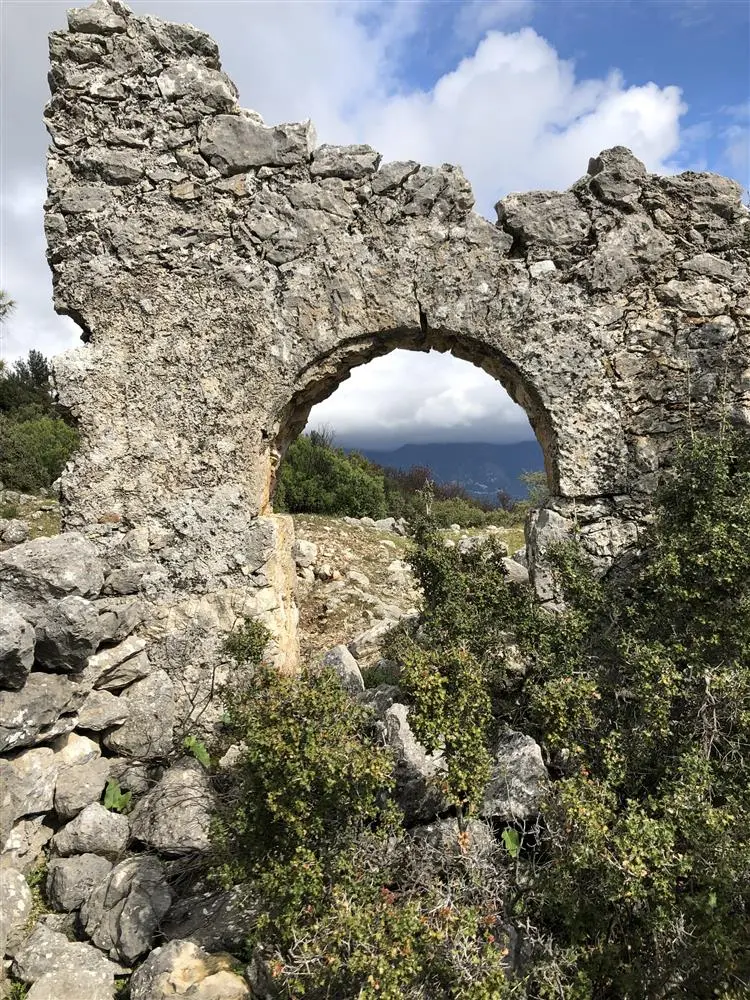 Arneai Antik Kenti