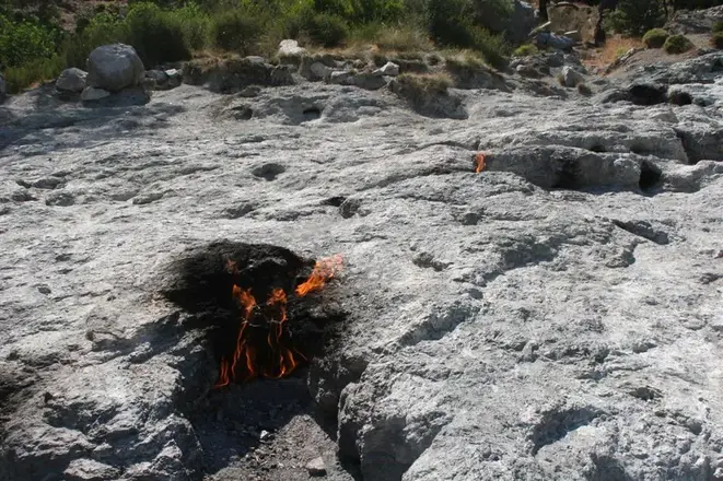 Çıralı Yanartaş (Chimaera)