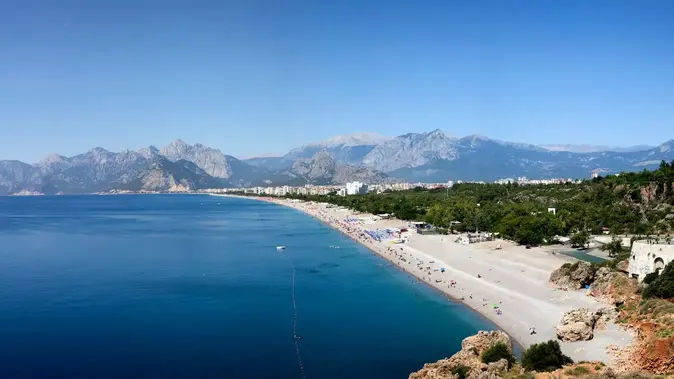 Konyaaltı Sahili